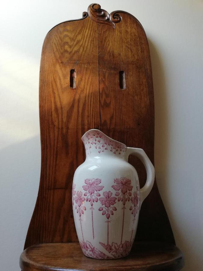 Les Petites Chapelles Bed & Breakfast Saint-Pierre-de-Plesguen Bagian luar foto